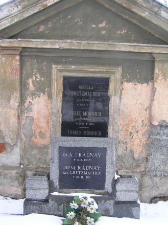 Tyskt gravmonument i Spišská Belá.
